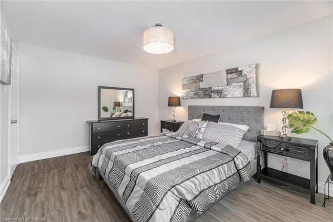 512 Pinetree Cres, House other with 3 bedrooms, 3 bathrooms and 4 parking in Cambridge ON | Image 31