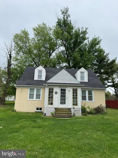 516 S Church St, BERRYVILLE, VA, 22611-1326 | Card Image