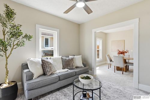 6331 Binney St, Omaha, NE, 68104-3347 | Card Image