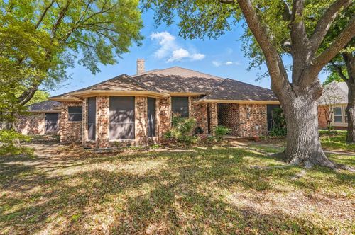 3304 Blue Bell Pl, Richardson, TX, 75082-2331 | Card Image