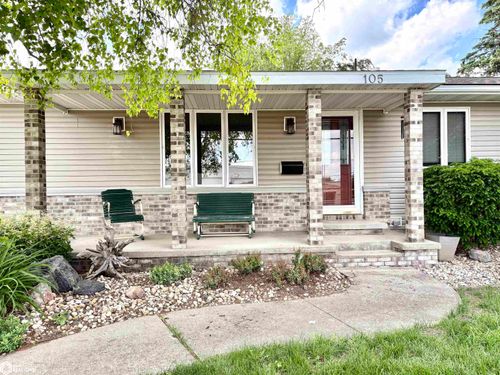 105 E Park Street, Forest City, IA, 50436 | Card Image