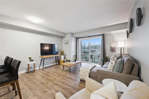 109-19 Waterford Dr, Guelph, ON, N1L0G8 | Card Image