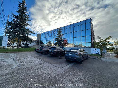 9 Densley Ave, North York, ON, M6M2P5 | Card Image