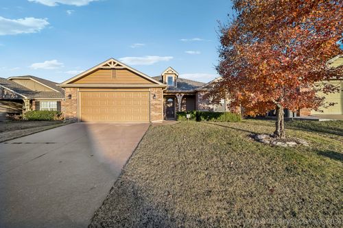 10417 S Prescott Place, Jenks, OK, 74037 | Card Image