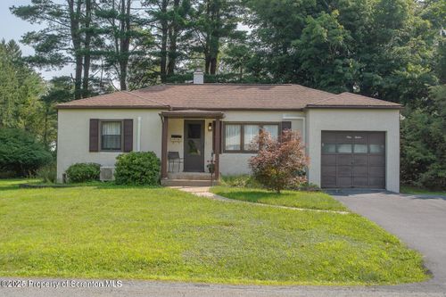 112 Park Dr, Waverly Twp, PA, 18411-1124 | Card Image
