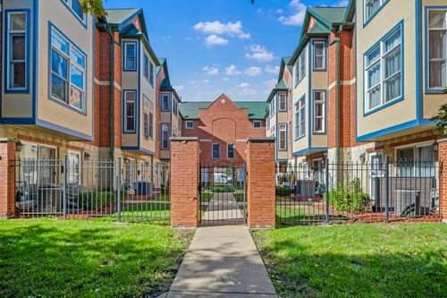 3738 Forest Ave, Brookfield, IL, 60513-1606 | Card Image