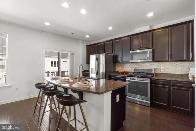 B - 665 E Church St, Townhouse with 3 bedrooms, 3 bathrooms and null parking in FREDERICK MD | Image 12