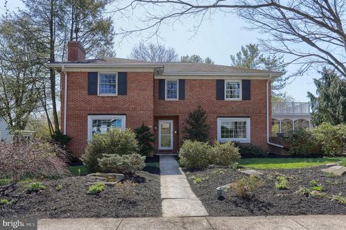960 Beech Ave, HERSHEY, PA, 17033-2205 | Card Image