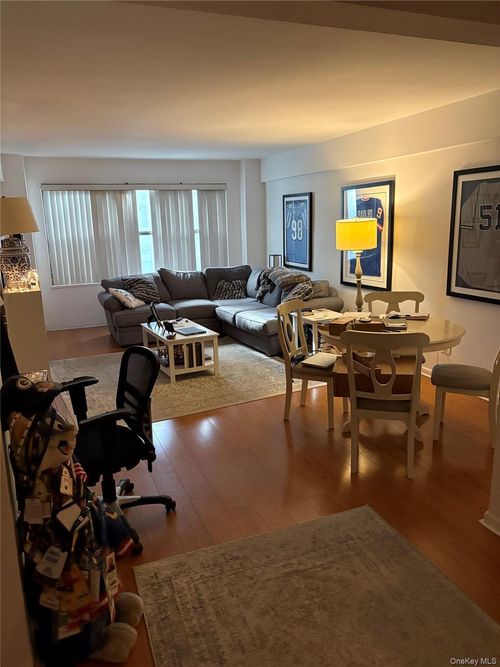 apt-3d-140 E 56th St, New York, NY, 10022-3624 | Card Image