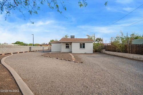 1314 E Hedrick Dr, Tucson, AZ, 85719-2688 | Card Image