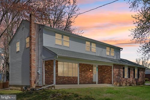970 Valley Rd, WARRINGTON, PA, 18976-2240 | Card Image