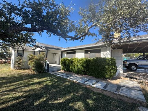 5300 W Highway 290, Dripping Springs, TX, 78620-3520 | Card Image