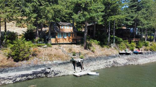 32 A&amp;B Sea Ranch, House other with 2 bedrooms, 1 bathrooms and null parking in Gambier Island BC | Card Image