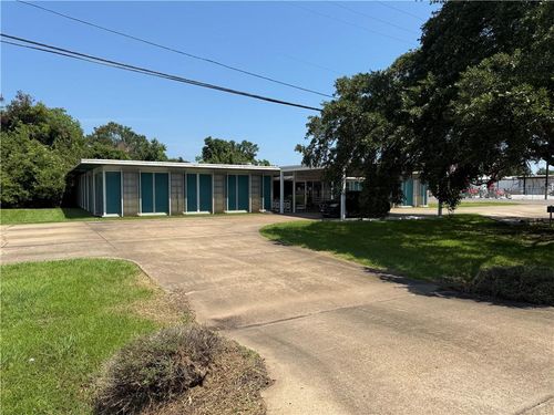 3704 Coliseum Blvd, Alexandria, LA, 71303-3625 | Card Image