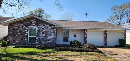 2120 Chestnut Ln, Pasadena, TX, 77502-4023 | Card Image