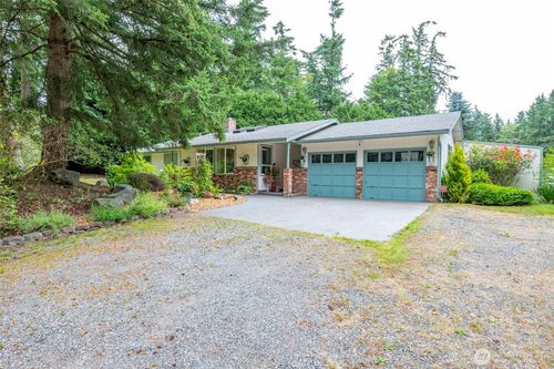 1334 Eagle Ridge Rd, Oak Harbor, WA, 98277-8651 | Card Image