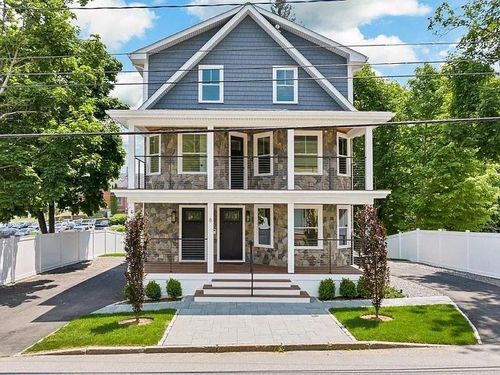 8 Water St, Meredith, NH, 03253-6232 | Card Image