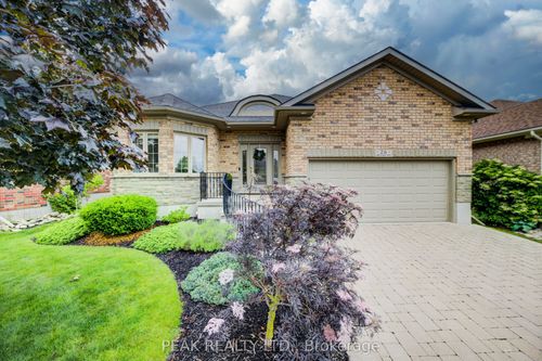 26 Orchard Way, Wilmot, ON, N3A4P7 | Card Image