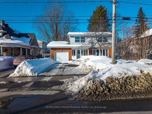 55 A Cascade St, Parry Sound, ON, P2A1K3 | Card Image