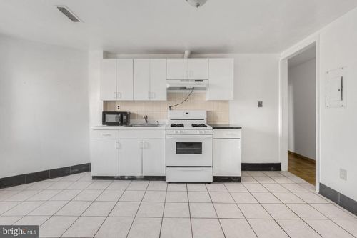 2-2301 S 16th St, PHILADELPHIA, PA, 19145-4403 | Card Image