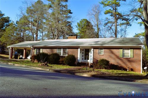 614 Walker St, Chase City, VA, 23924-1262 | Card Image