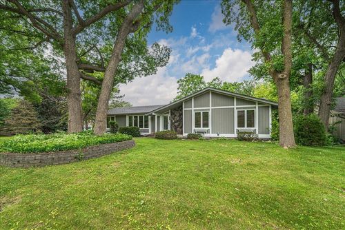 1496 N Innsbruck Dr, Fridley, MN, 55432-5920 | Card Image
