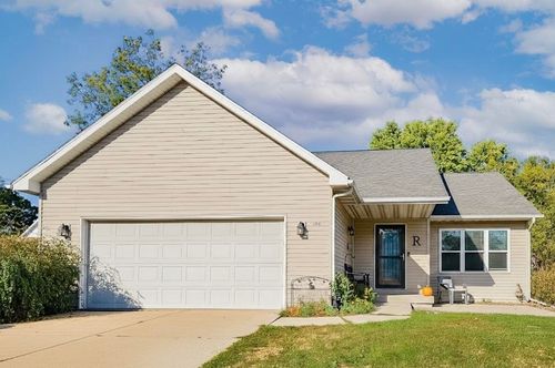 188 Buten St, Milton, WI, 53563-1272 | Card Image