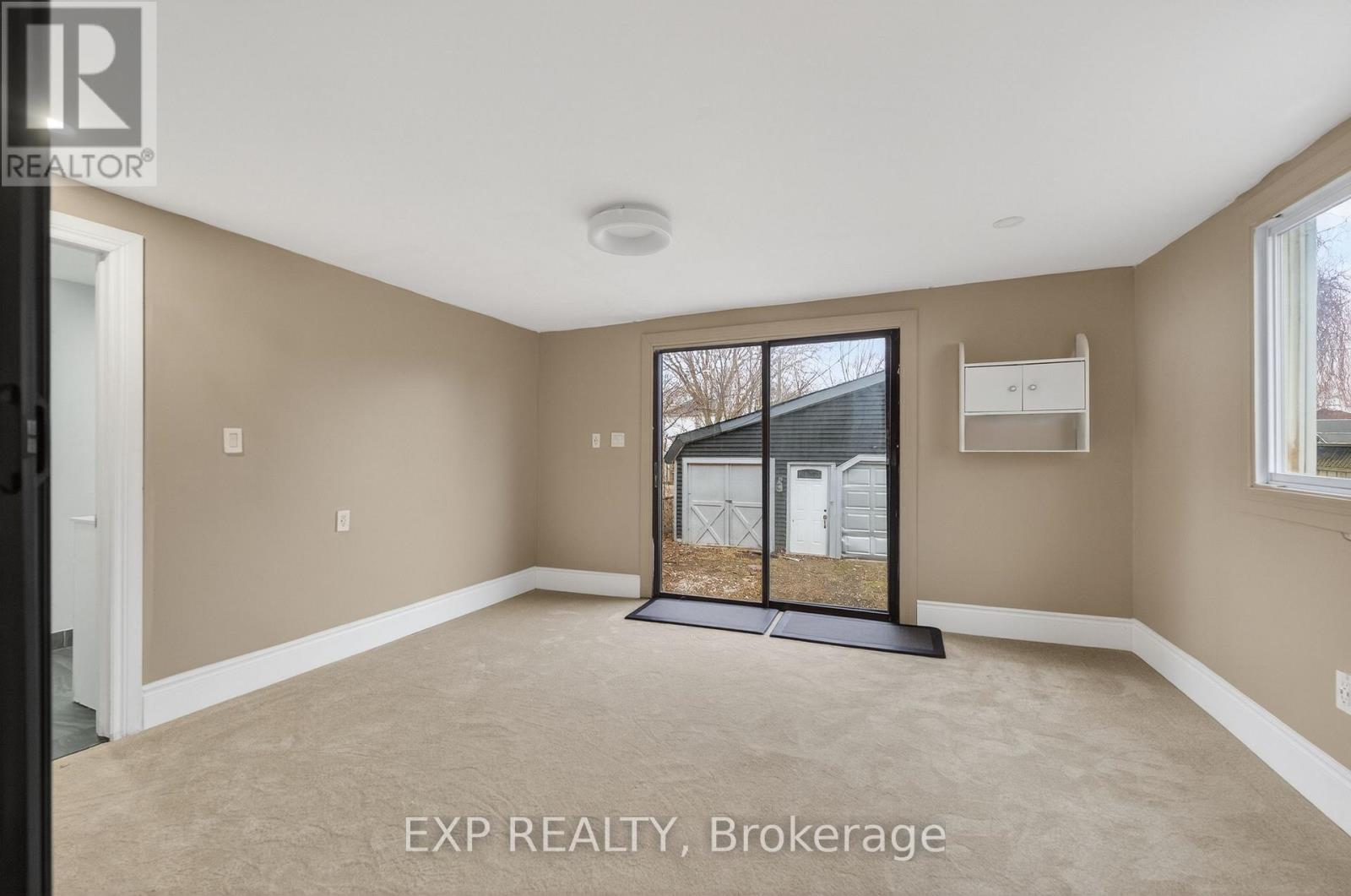 Residential in Niagara Falls (Cherrywood) 4