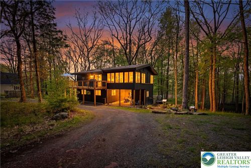104 Horseshoe Ln, Hawley, PA, 18428 | Card Image