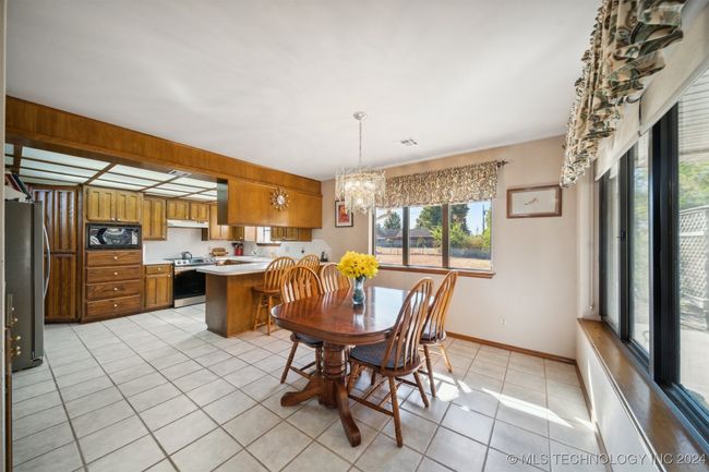 9172 E Oak Ln, House other with 3 bedrooms, 3 bathrooms and null parking in Claremore OK | Image 14