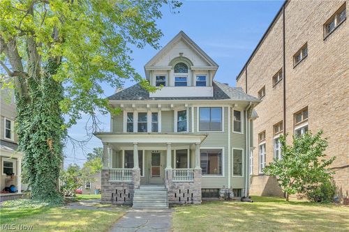 416 Washington Ave, Lorain, OH, 44052-1489 | Card Image