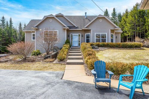 86 Sloane Crt, Hammonds Plains, NS, B4B2A4 | Card Image