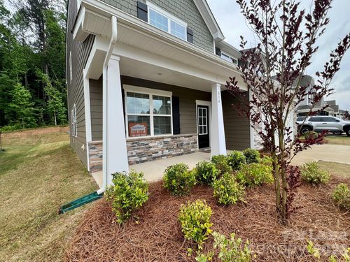 314 Hamptons Cove Rd, Troutman, NC, 28166-8903 | Card Image