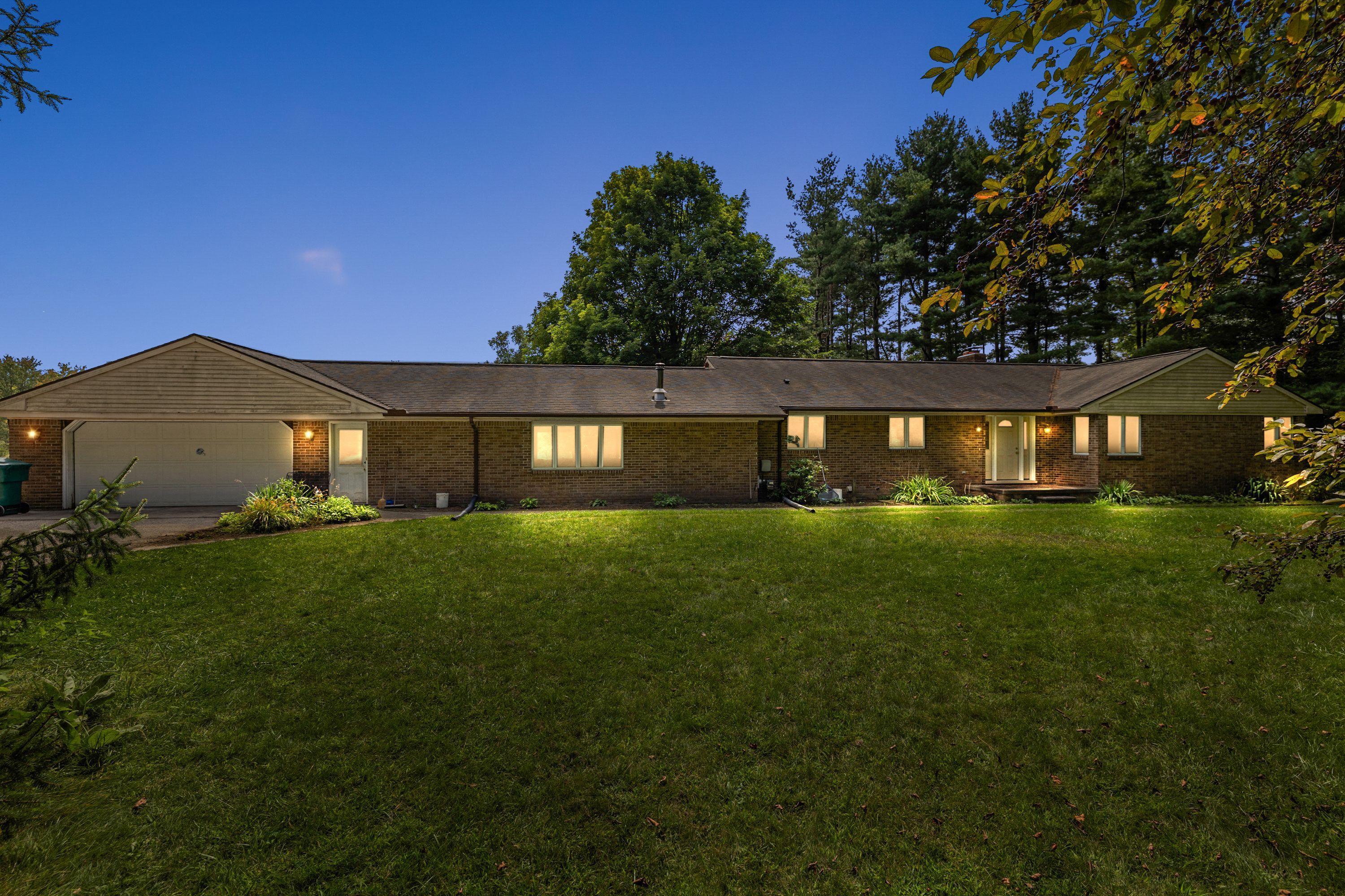 Golf Club Rd, Howell, MI 48843