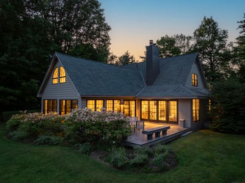 15 Herrick Rd, Sharon, CT, 06069-2301 | Card Image