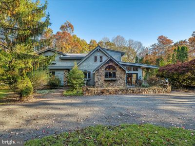 181 S Cat Tail Drive, House other with 5 bedrooms, 2 bathrooms and null parking in BERKELEY SPRINGS WV | Image 1