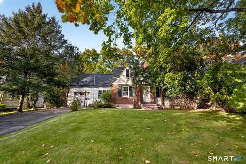 94 Unity Road, Stamford, CT, 06905 | Card Image