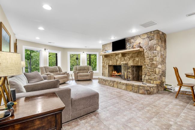 1117 Cliffs Edge Rd, House other with 5 bedrooms, 3 bathrooms and null parking in East Bernstadt KY | Image 32