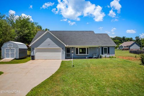 122 Hodge Way, Maryville, TN, 37803-3519 | Card Image