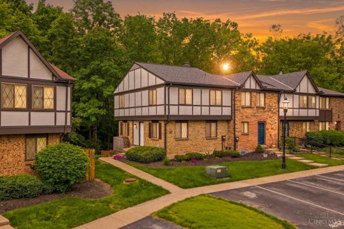 449 Dartmouth Cir, Cincinnati, OH, 45244-1805 | Card Image