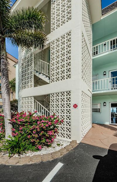 102 - 7 Dunoon Place, Condo with 1 bedrooms, 1 bathrooms and null parking in Dunedin FL | Image 2