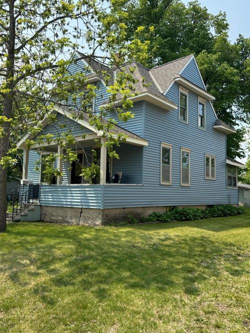 431 19 1/2 Ave N, Saint Cloud, MN, 56303-3824 | Card Image