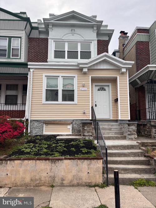6723 N Carlisle St, PHILADELPHIA, PA, 19126-2764 | Card Image