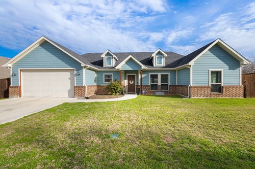 500 W Mill St, Decatur, TX, 76234-1252 | Card Image