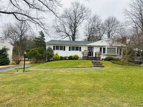 39 Gallinson Dr, New Providence, NJ, 07974-2721 | Card Image