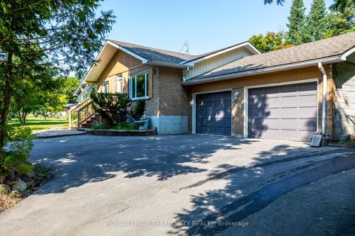 12 Cliffside Dr, Ennismore, ON, K0L1T0 | Card Image