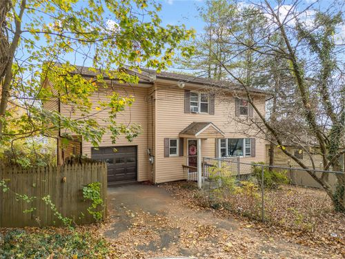 12 Elm St, Cortland, NY, 13045-2205 | Card Image