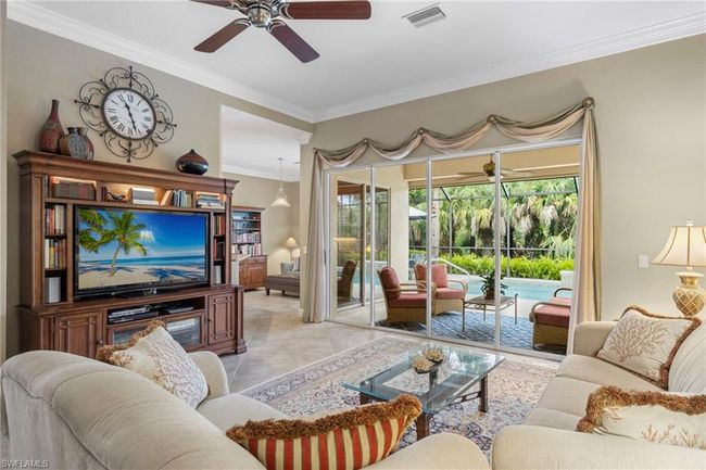 16144 Parque Ln, House other with 3 bedrooms, 2 bathrooms and 2 parking in NAPLES FL | Image 7