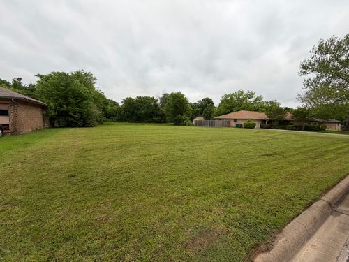 718-712 E Olive St, Sherman, TX, 75090-8410 | Card Image