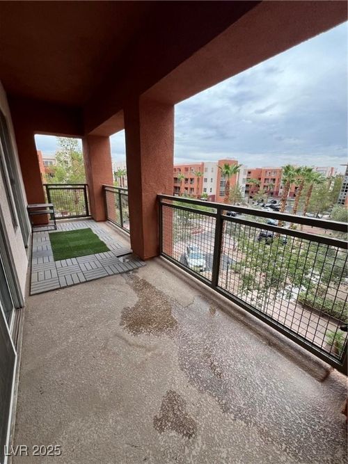 402-39 E Agate Ave, Las Vegas, NV, 89123-6077 | Card Image